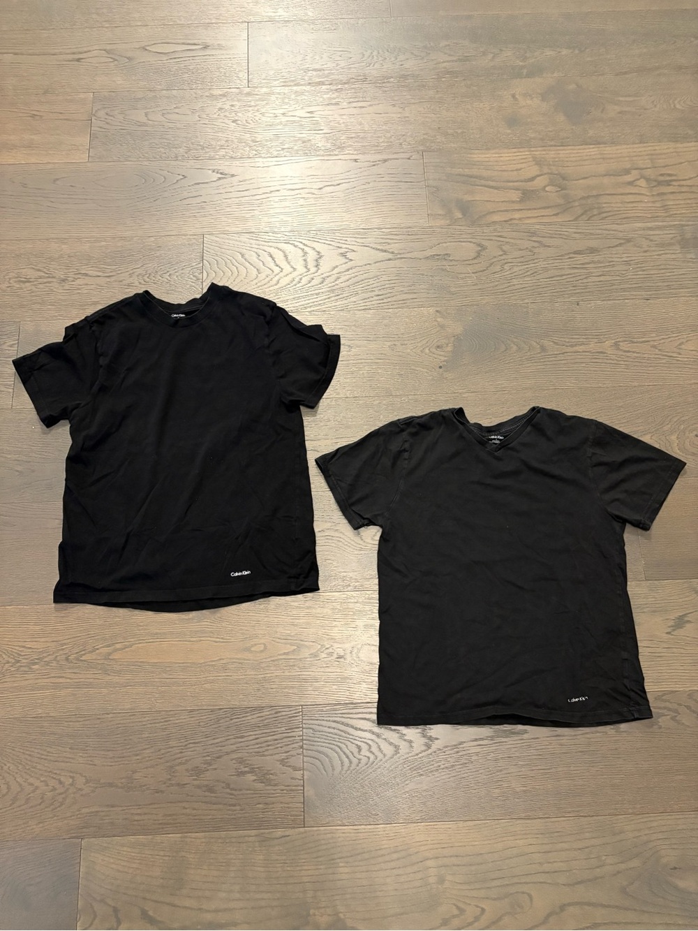 Calvin Klein men’s black short sleeve tops SM/Med